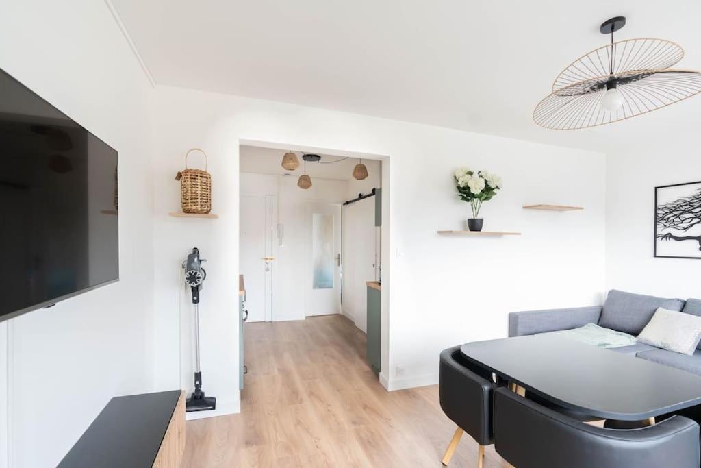 T2 Parking Gratuit 2 Balcons Apartment *